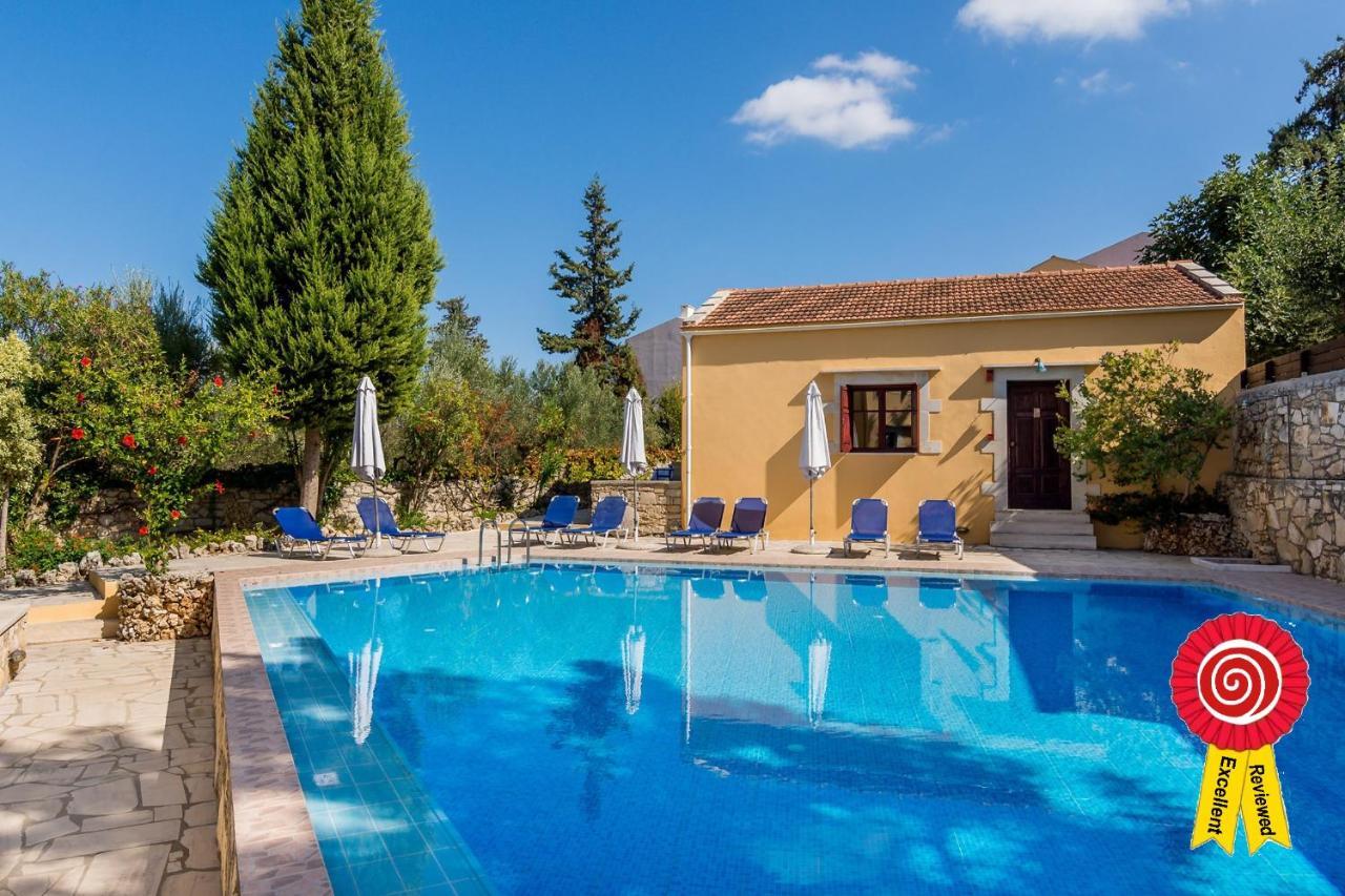 Heliopetra Independant Studios -Village Close To Beaches -Sharing A Large Pool Koprana Экстерьер фото